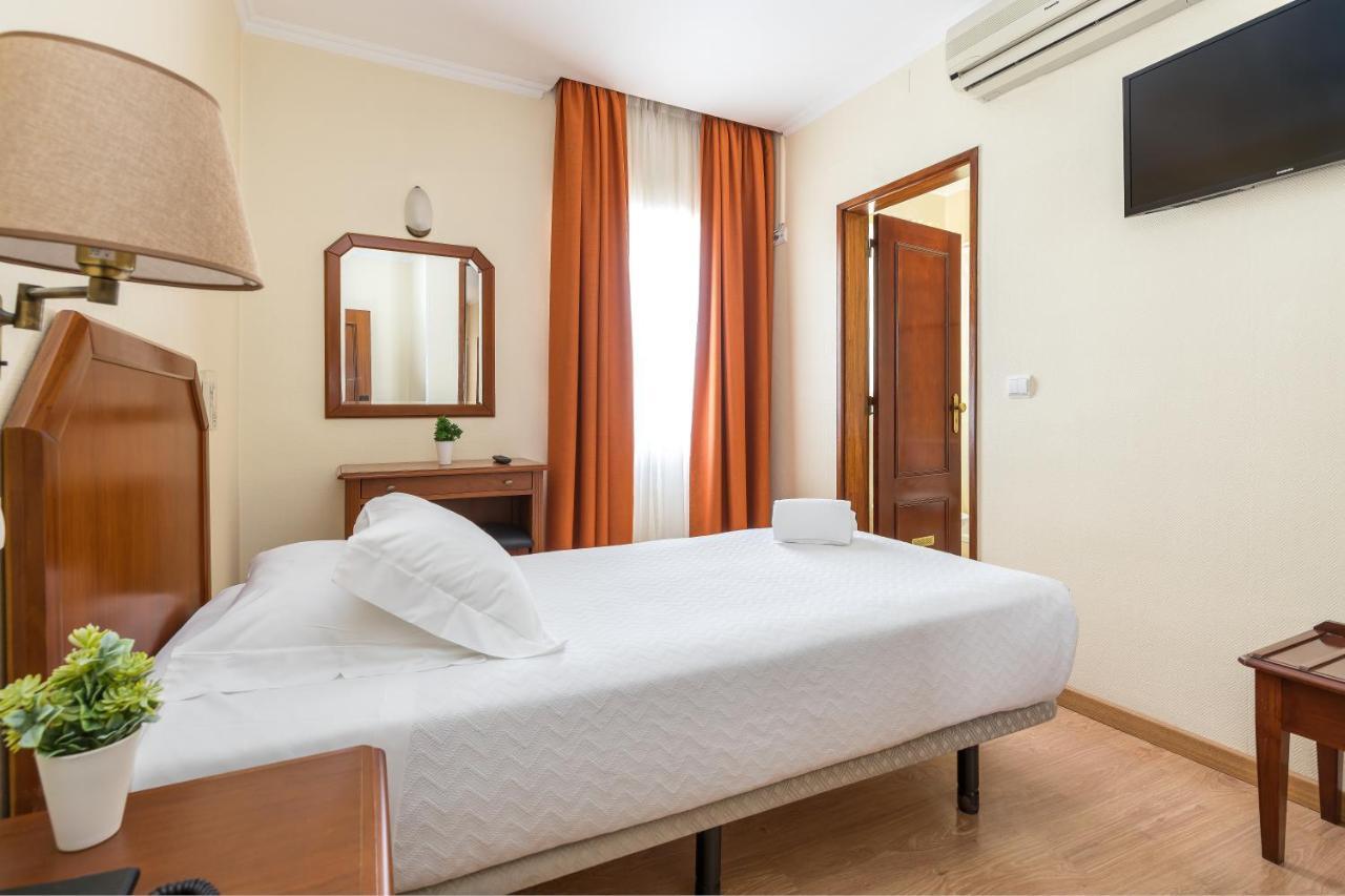 Single Room,1121653056:JPEG
