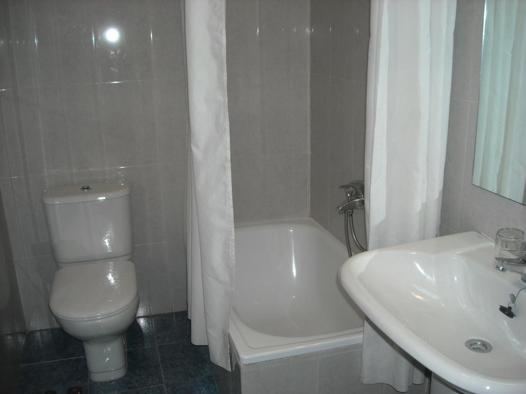Quadruple Room,1722935015:JPEG