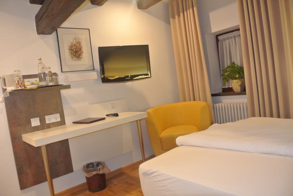 Standard Double Room,184722597:JPEG
