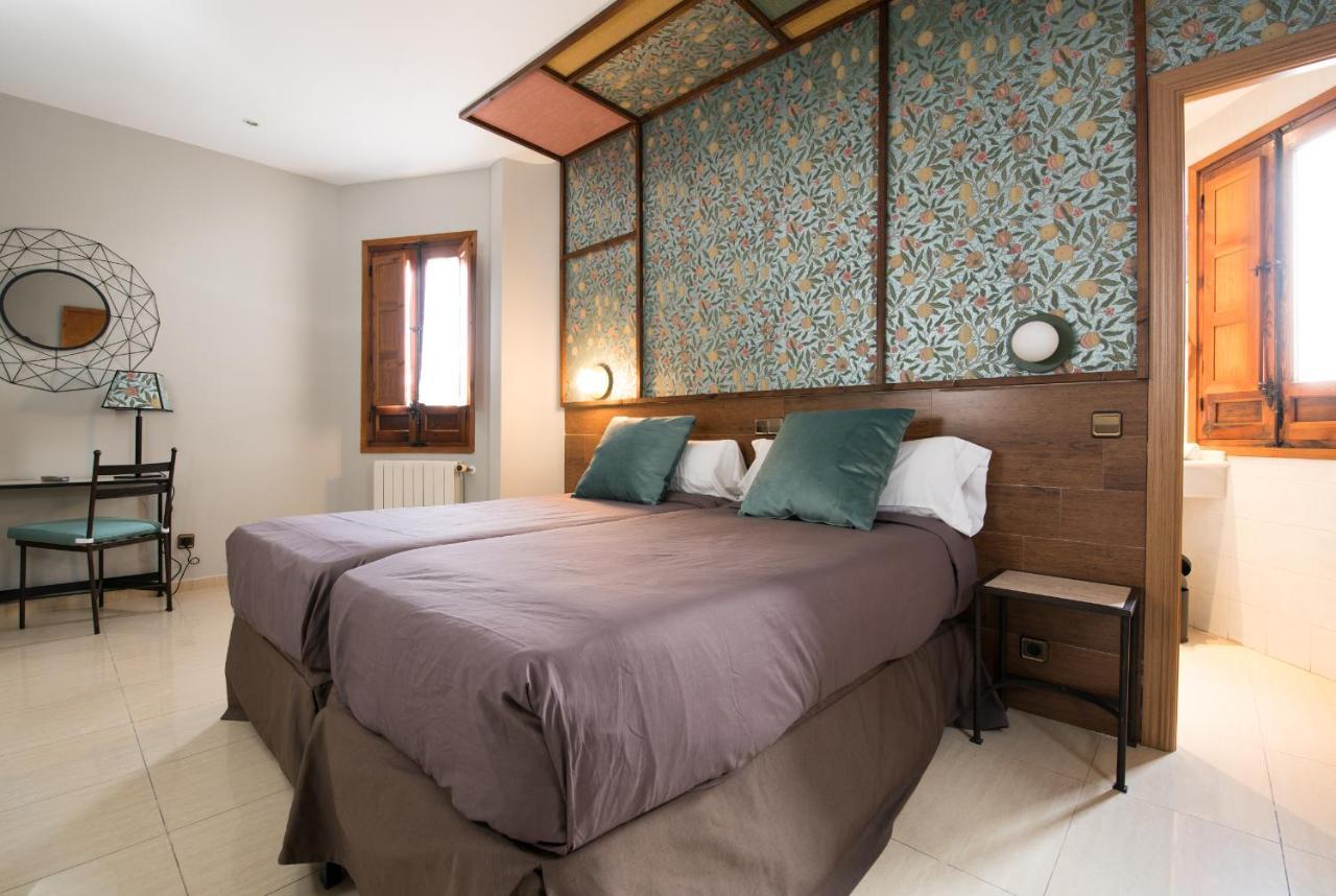 Twin Room,1119594933:JPEG