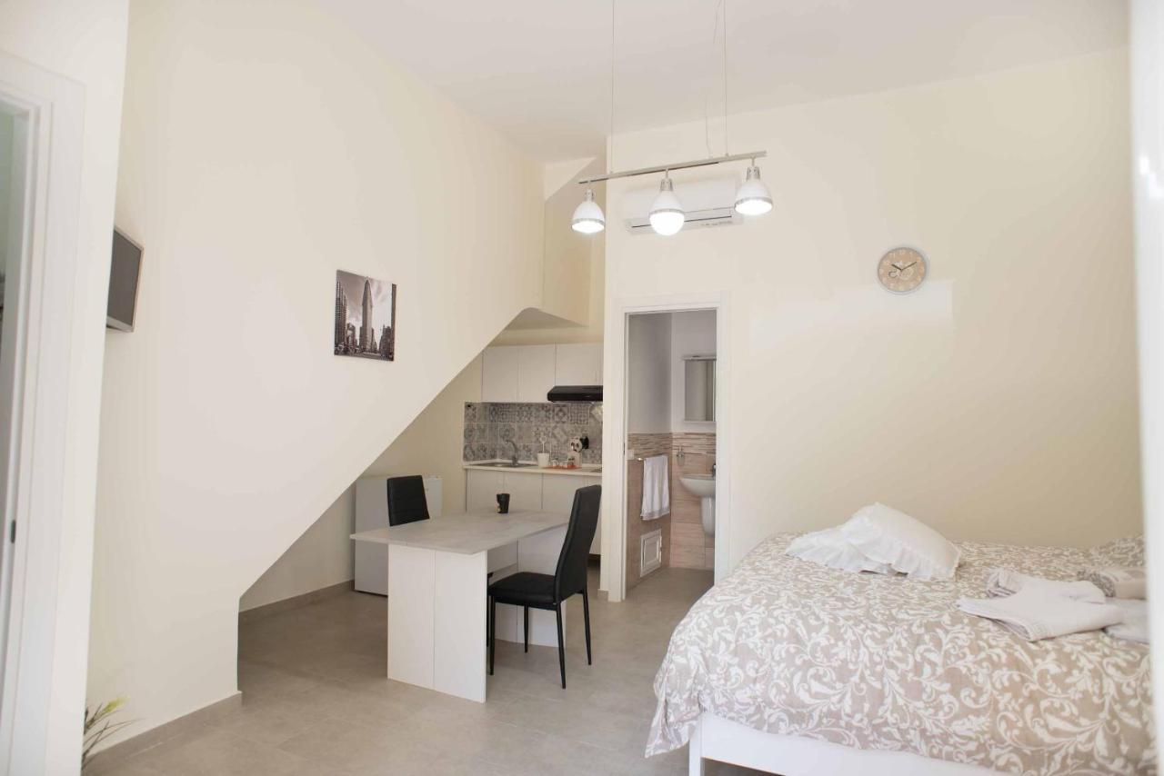 Triple Room,1122338601:JPEG