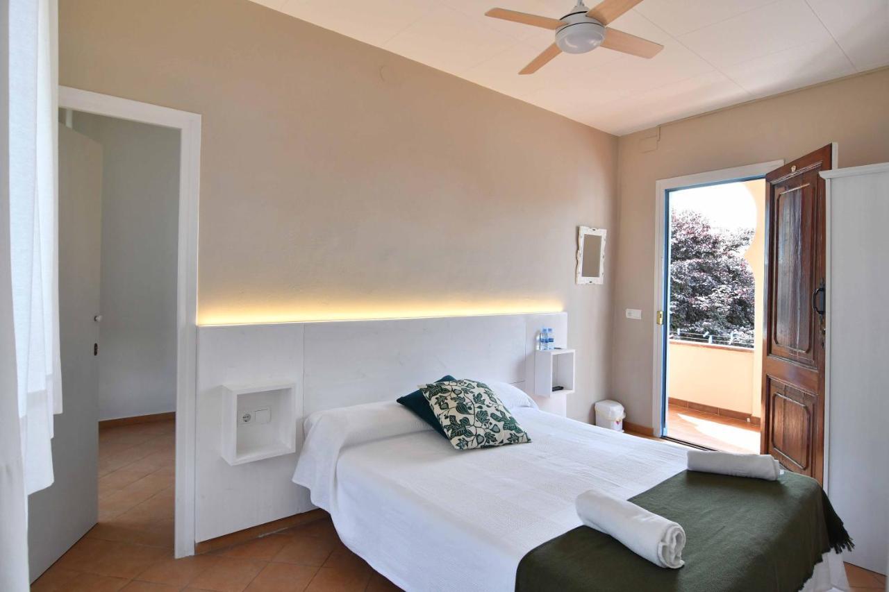 Double or Twin Room Private Bathroom