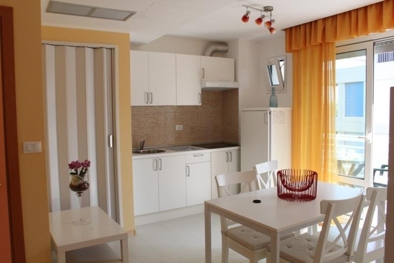 One-Bedroom Apartment,339444010:JPEG