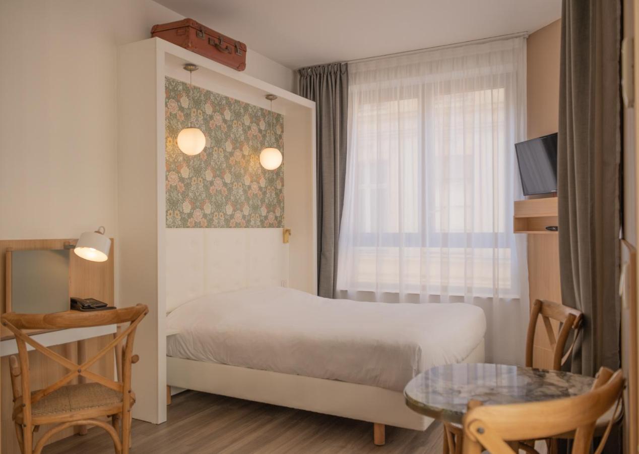 Studio bath King size bed or twin beds,1538624959:JPEG