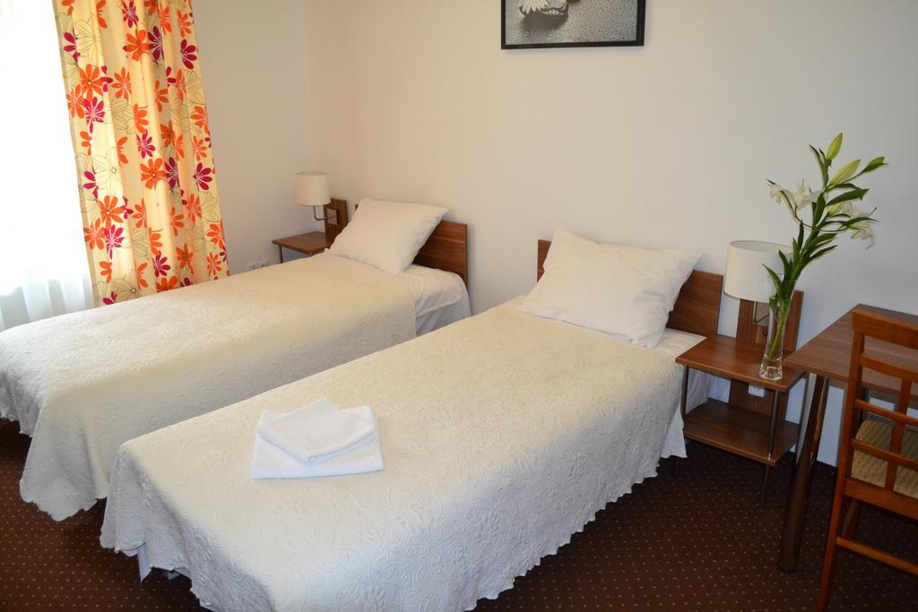 Double or Twin Room,112529283:JPEG