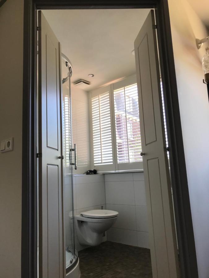 Deluxe Double Room Shower,1125477282:JPEG
