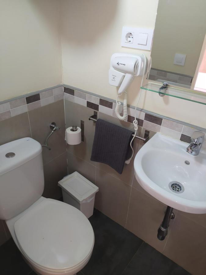 Double Room Private Bathroom