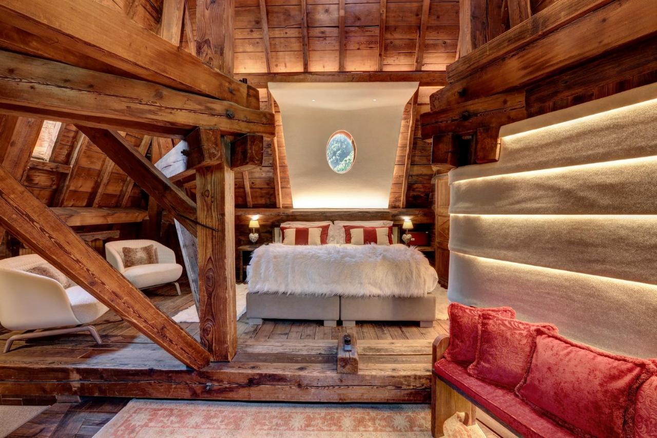 Honeymoon Double Room Air-Conditioning