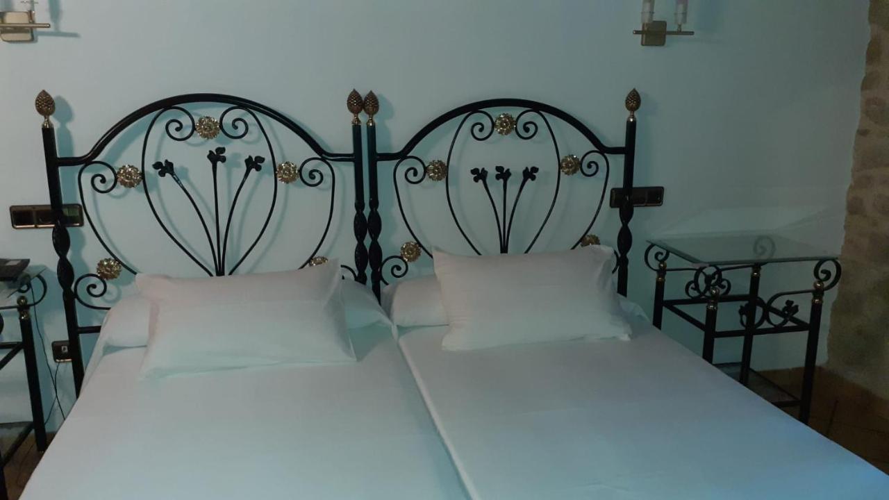 Double or Twin Room,1126601400:JPEG