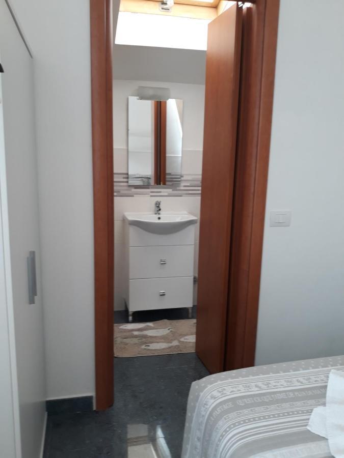 Double Room Private Bathroom