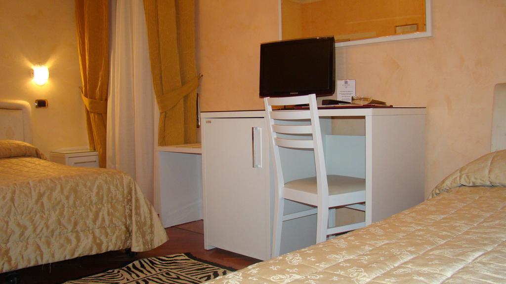 Triple Room,175397274:JPEG