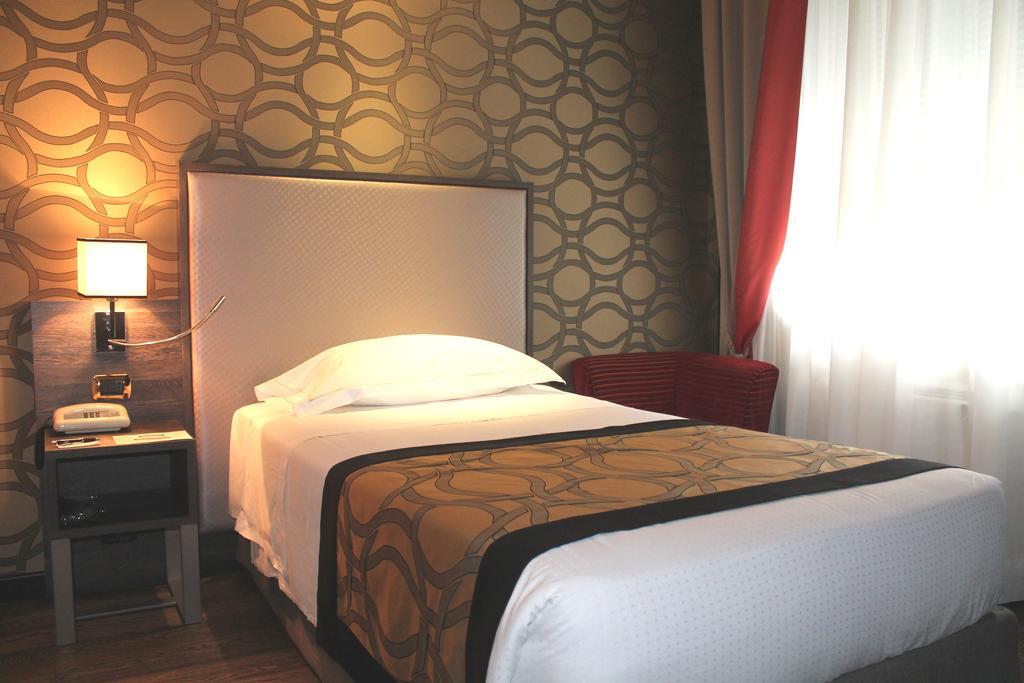 Classic Single Room