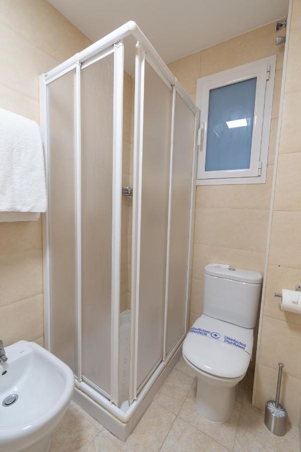 Standard Triple Room,1127080731:JPEG