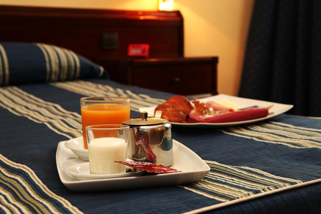 Standard Triple Room,1589078267:JPEG