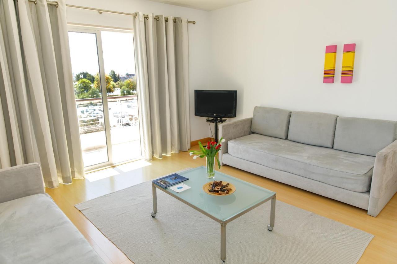 One-Bedroom Suite Land View