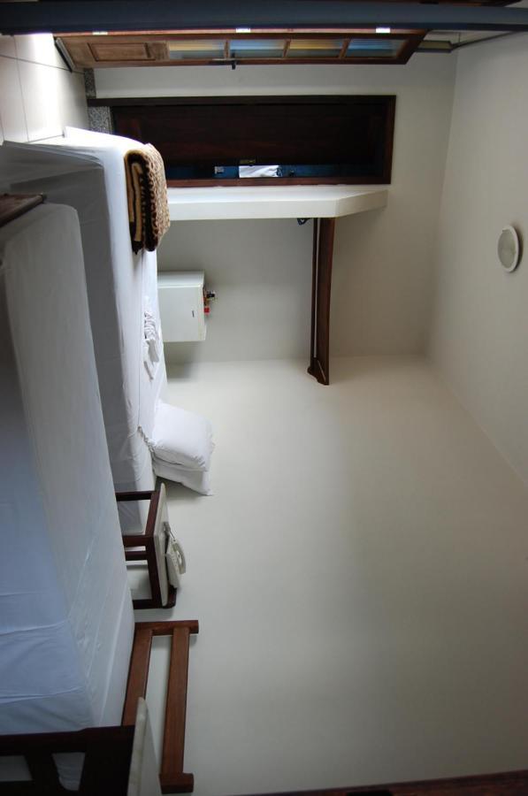 Quarto Duplo