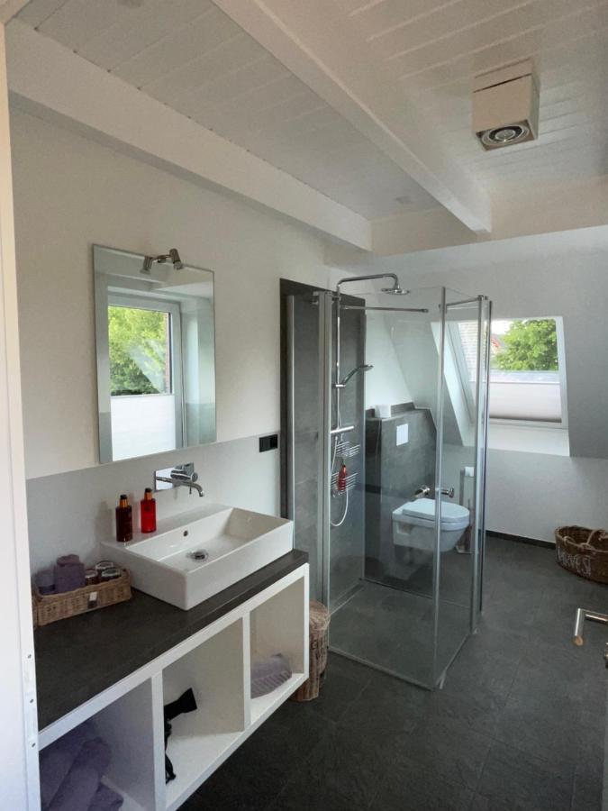 Boardinghouse Appartement im Obergeschoss mit Balkon und Parkblick