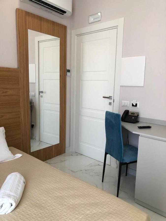 Standard Double Room,1129128741:JPEG
