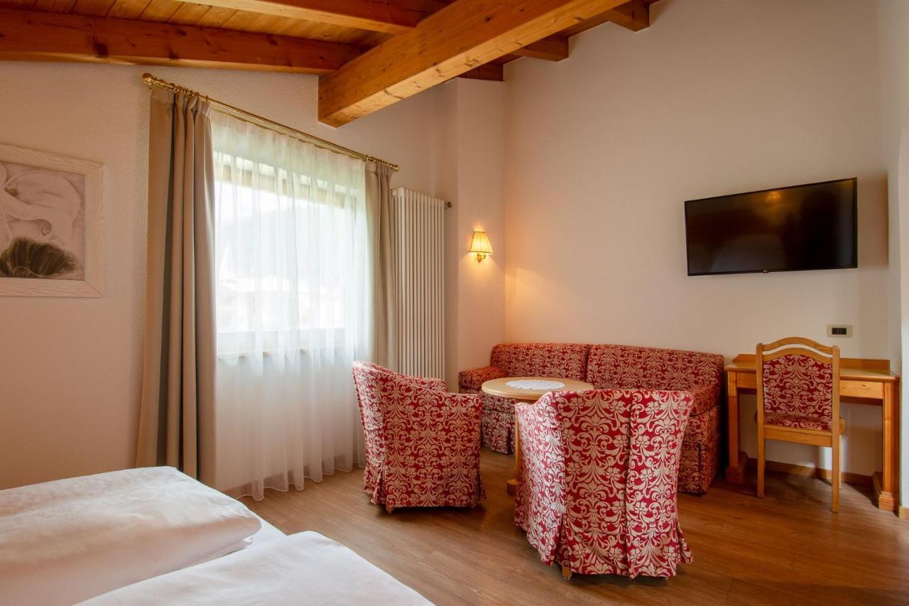 Double or Twin Room Mountain View Attic