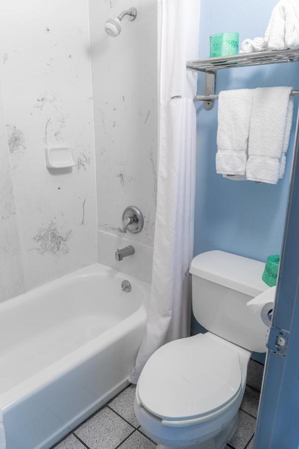 Double Room Two Double Beds Smoking