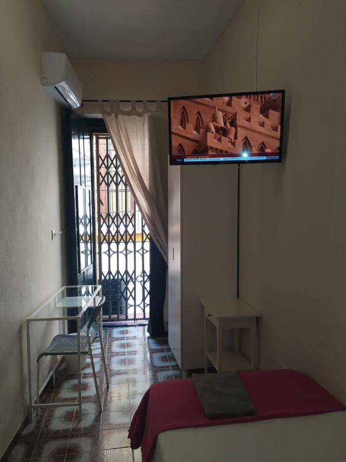 Single Room Private Bathroom