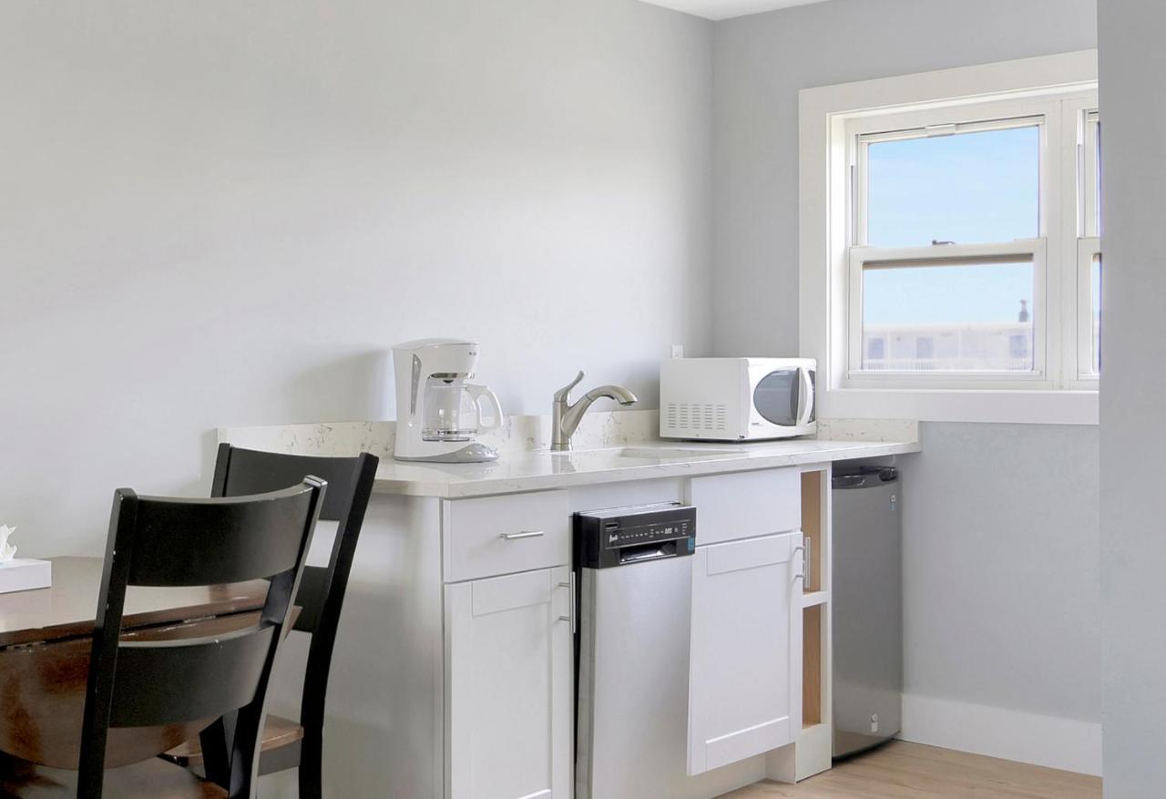 One-Bedroom Suite