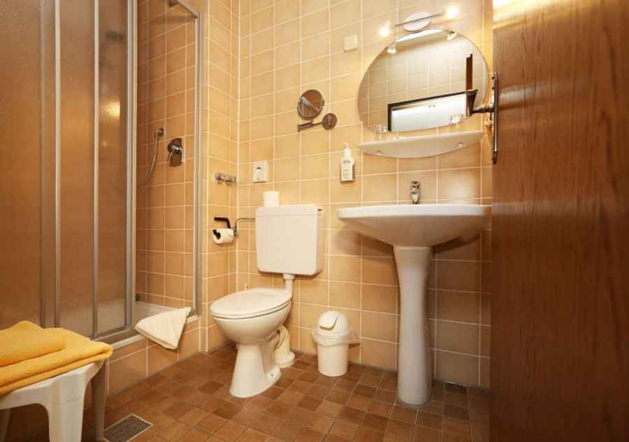 Standard Double Room,1129585326:JPEG
