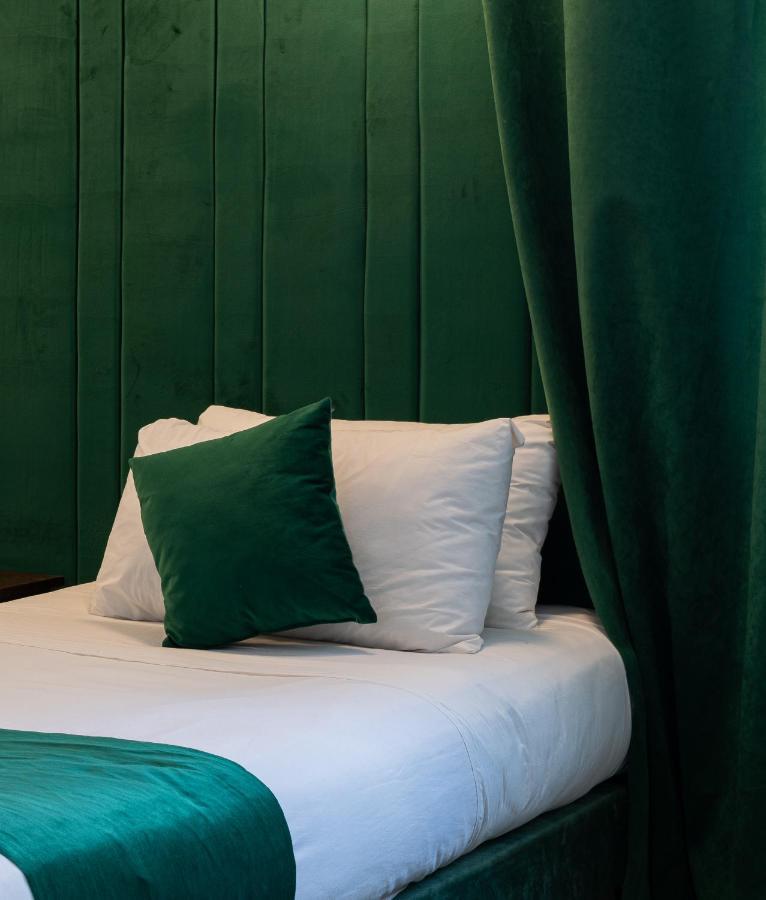 Quarto Duplo