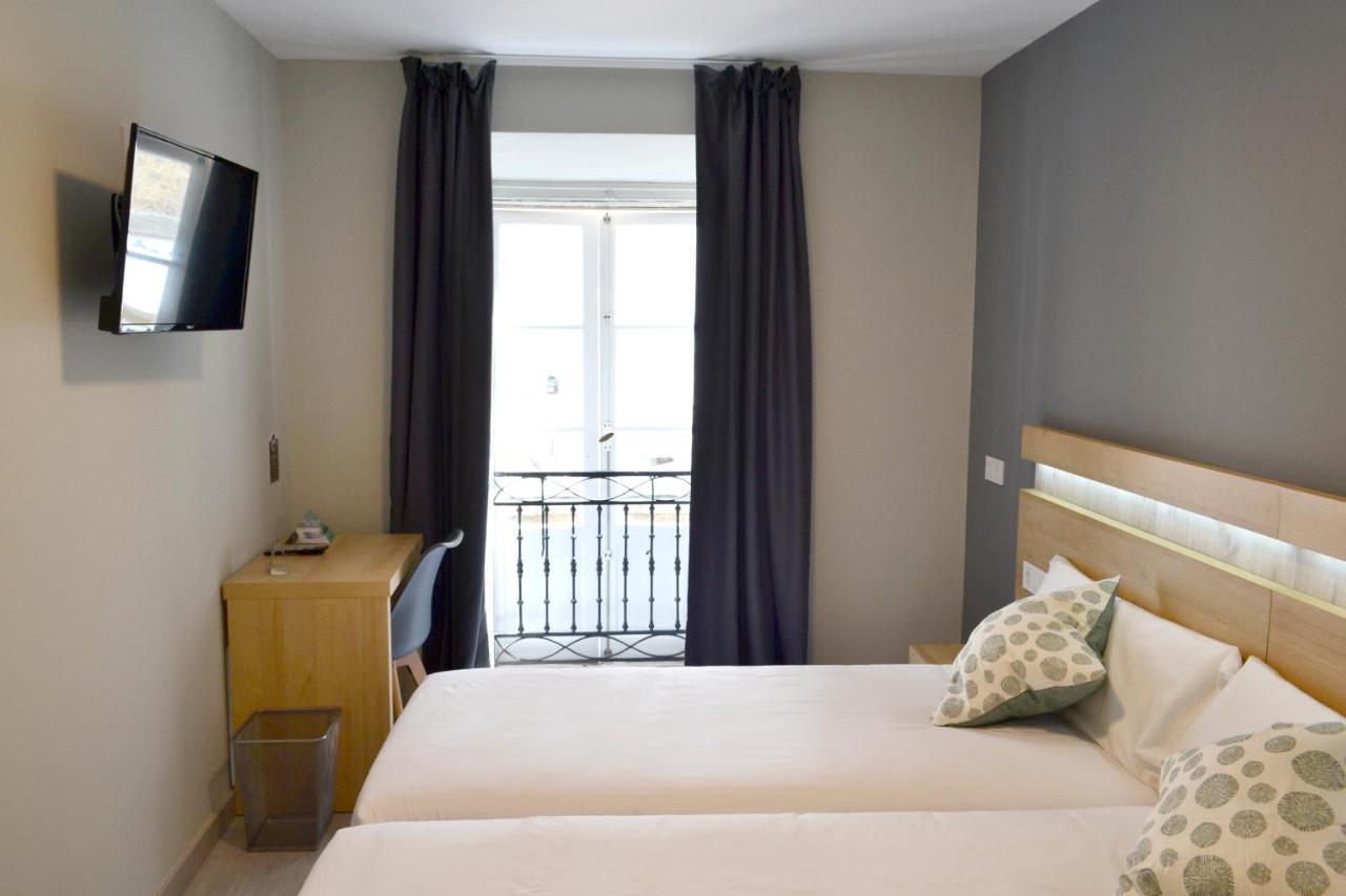 Standard Twin Room,1132603731:JPEG