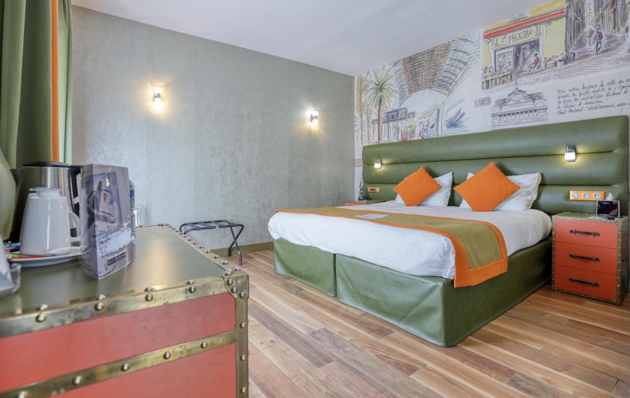 Superior Double or Twin Room Garden View