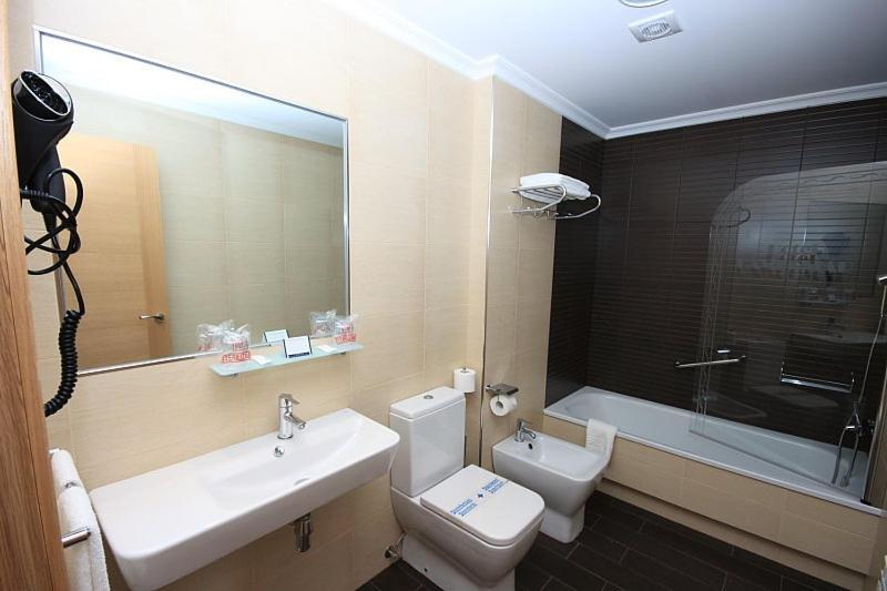 Double or Twin Room Extra Bed,11374694:JPEG