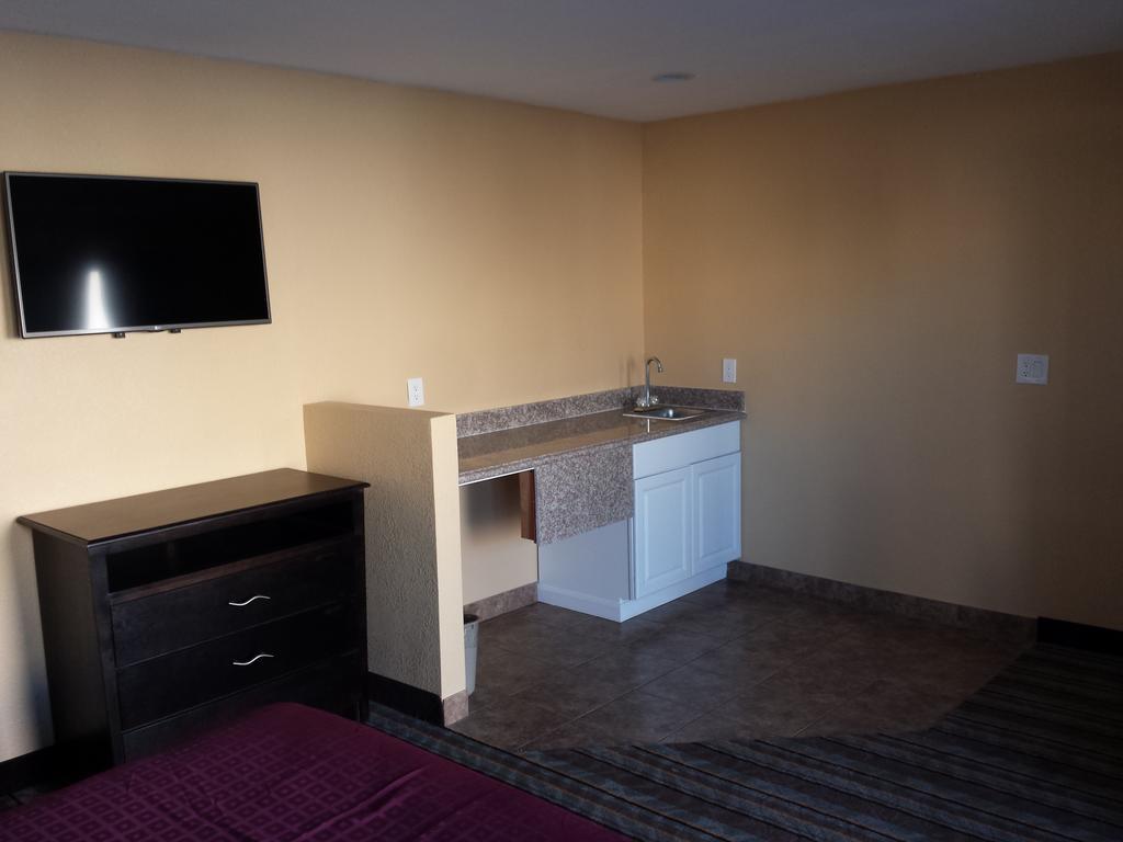One-Bedroom Suite Two Queen Beds Non-Smoking,1166696582:JPEG