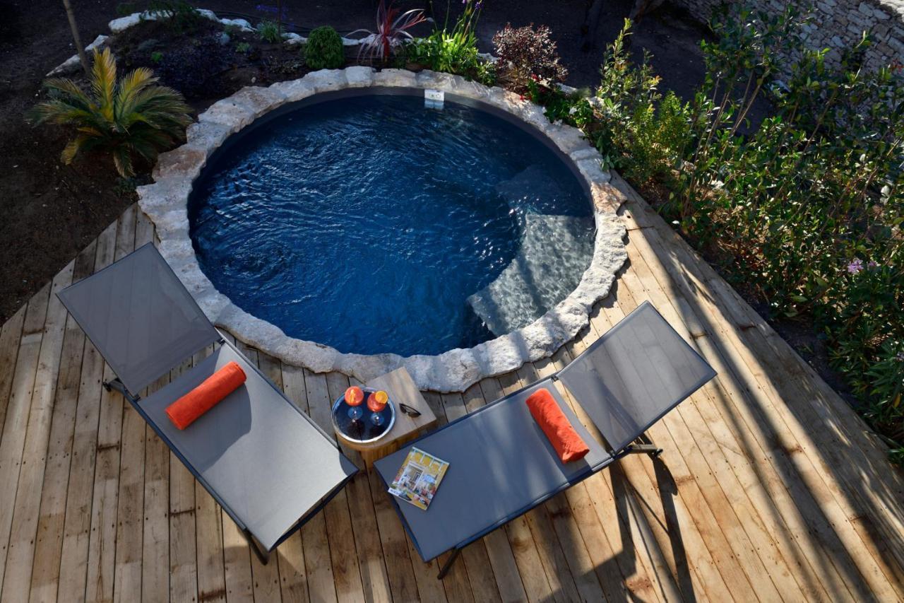 Junior Suite Spa Bath Sauna Private Garden Private Heated Swimming Pool,1267913233:JPEG