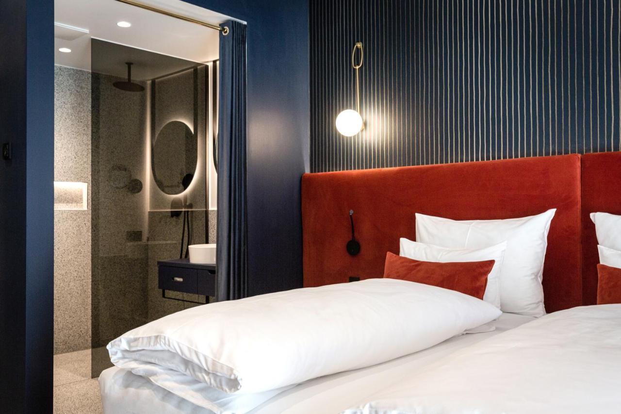 Double or Twin Room,1130087040:JPEG
