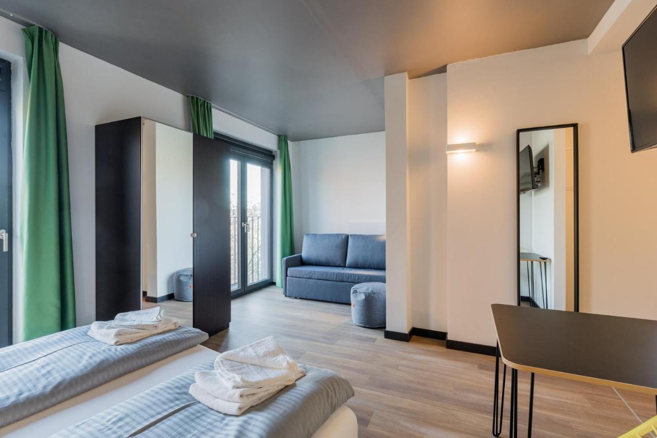 Studio für 3 Personen