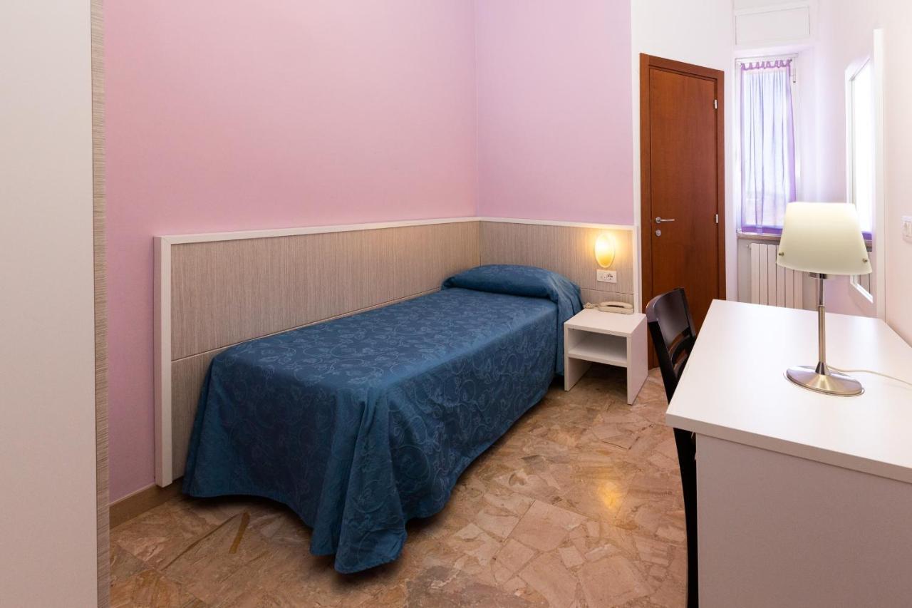 Single Room,1130743632:JPEG