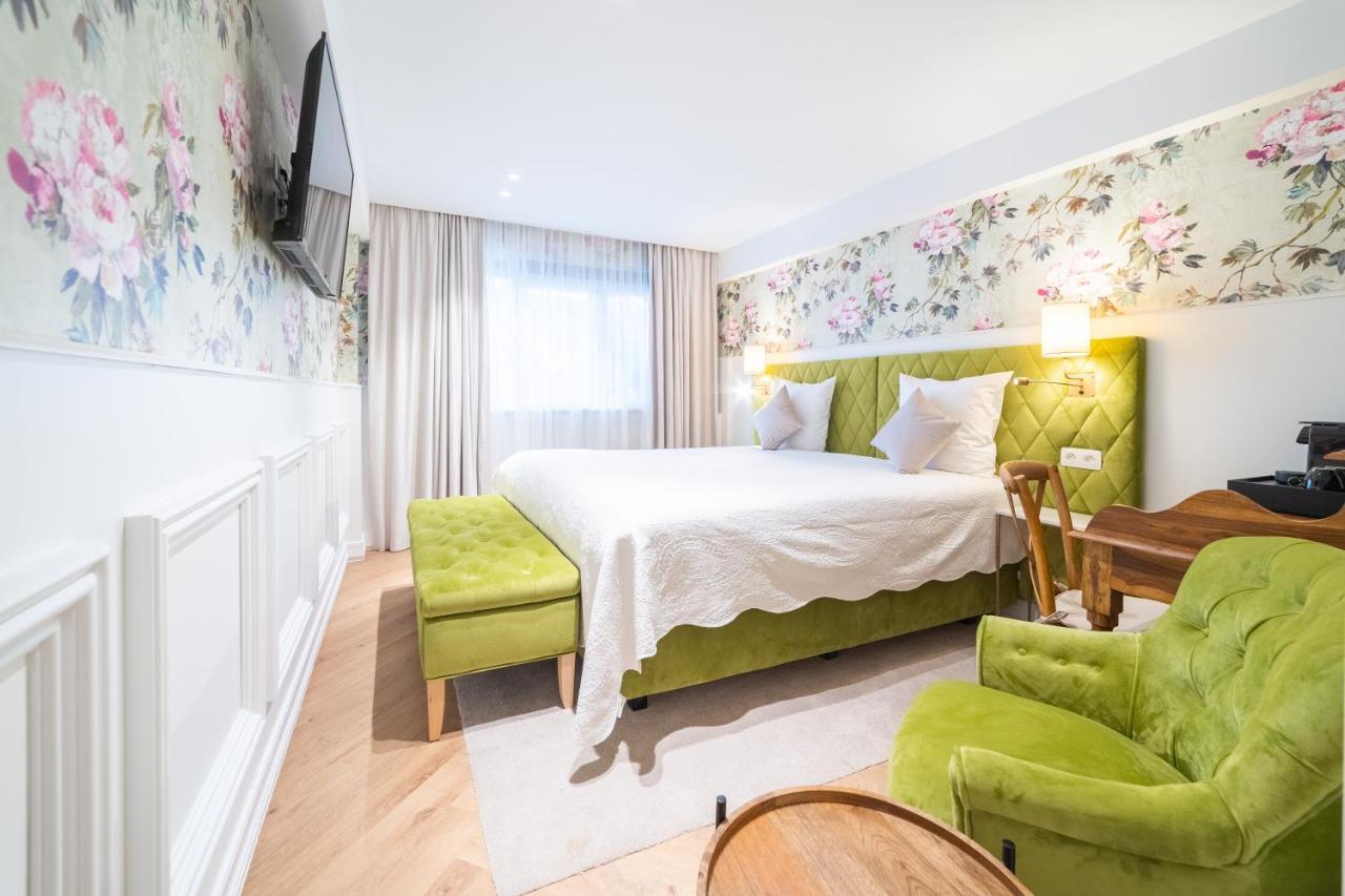 Standard Double Room,1130769168:JPEG