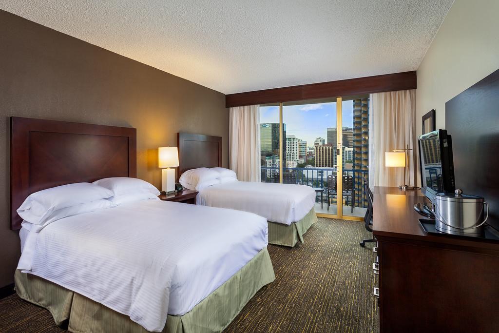 2 Double Beds Superior Room Skyline View Non-Smoking,799273773:JPEG
