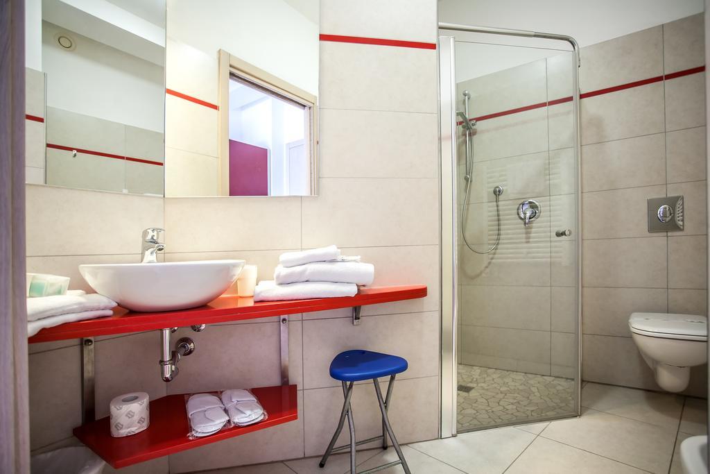 Double Room Hot Tub