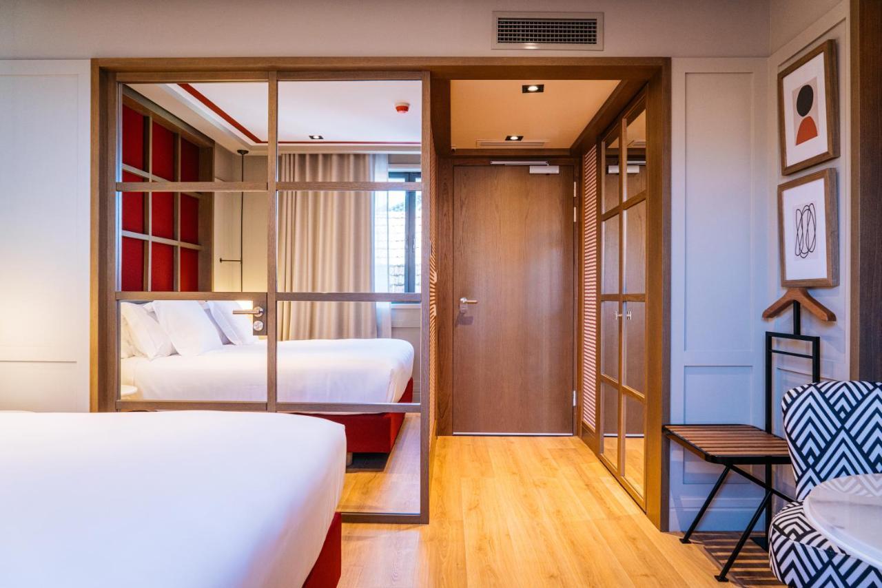 Vincci Room