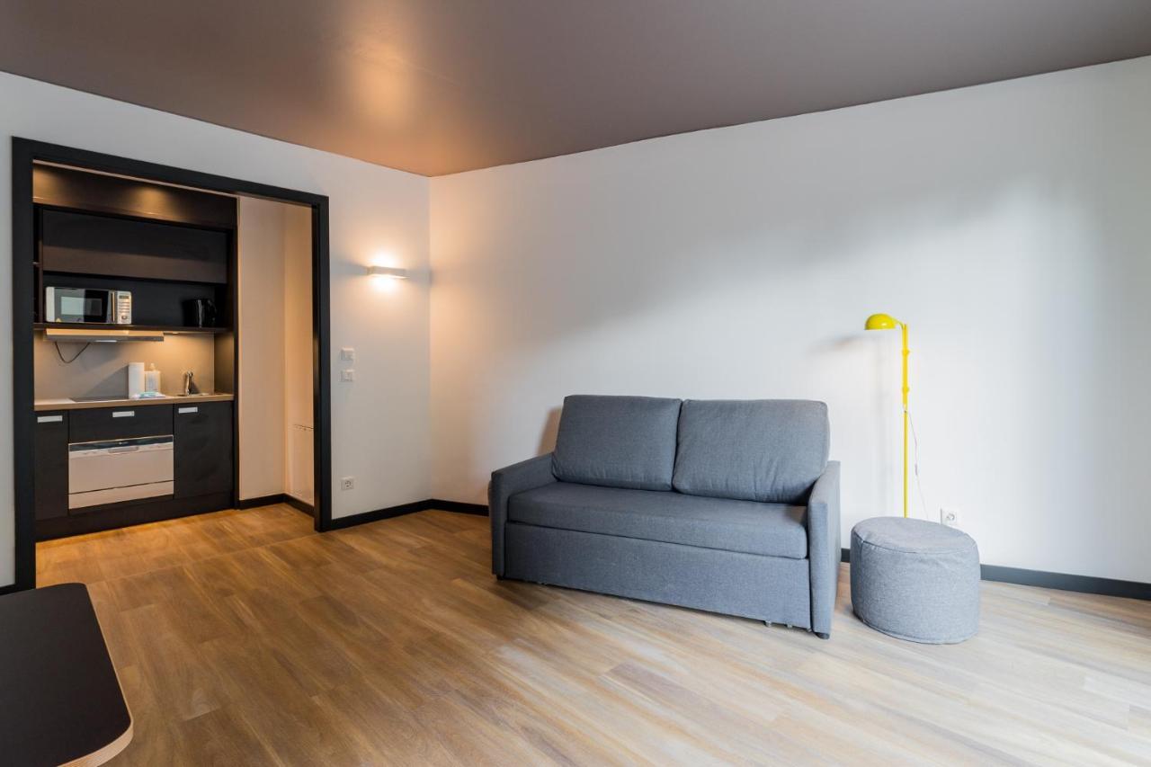 Apartment mit Wohn & Schlafzimmer