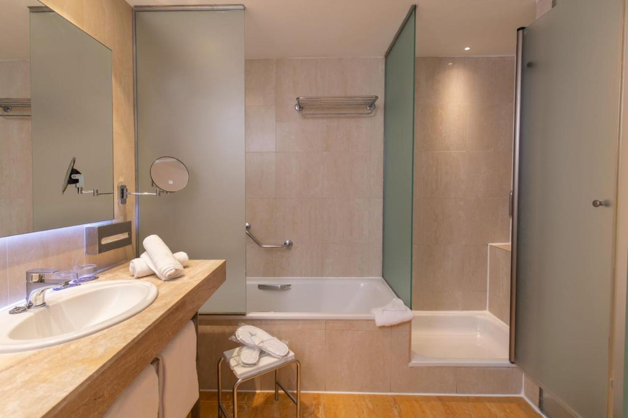 Habitación Doble Estándar (2 adultos)