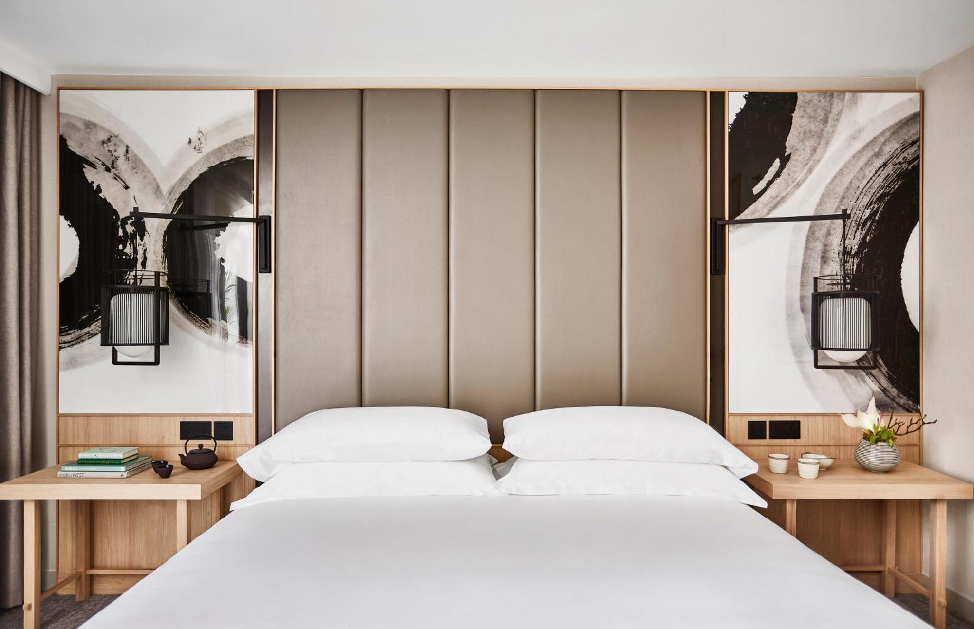 Cosy King Room,989415631:JPEG