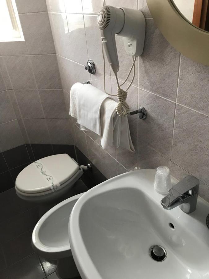 Double Room Private Bathroom,1134654991:JPEG