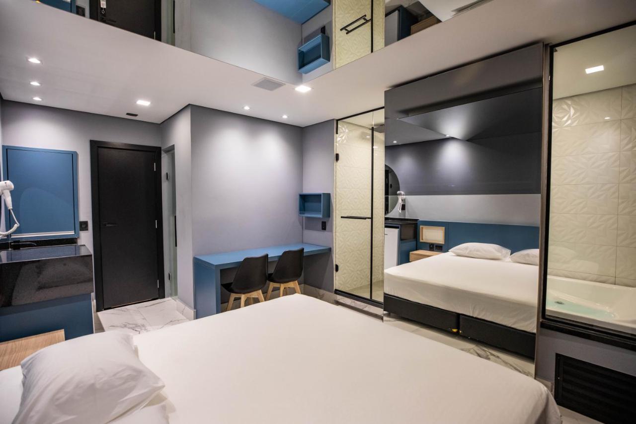 King Suite Spa Bath