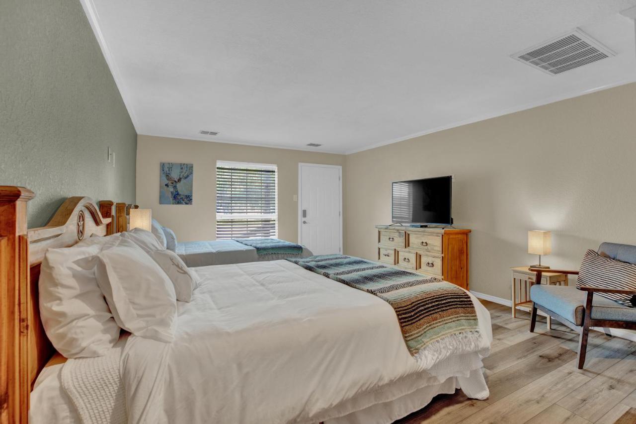 Large Double Room
