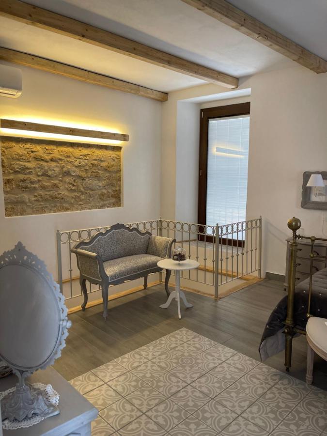 Luxury Triple Room