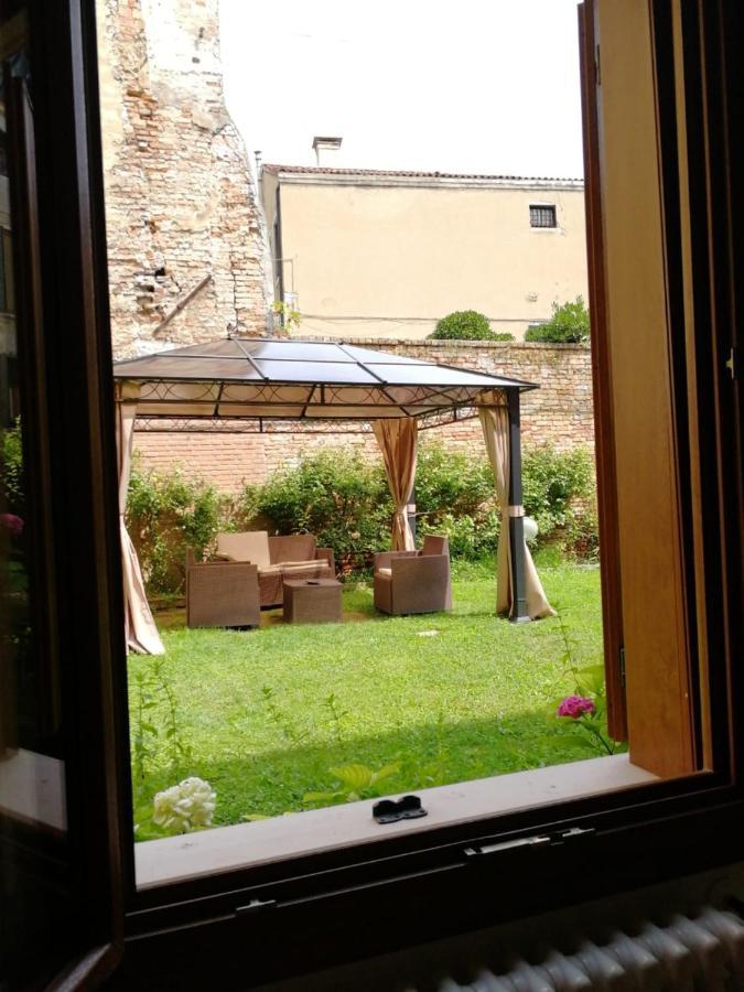 Apartment Garden View