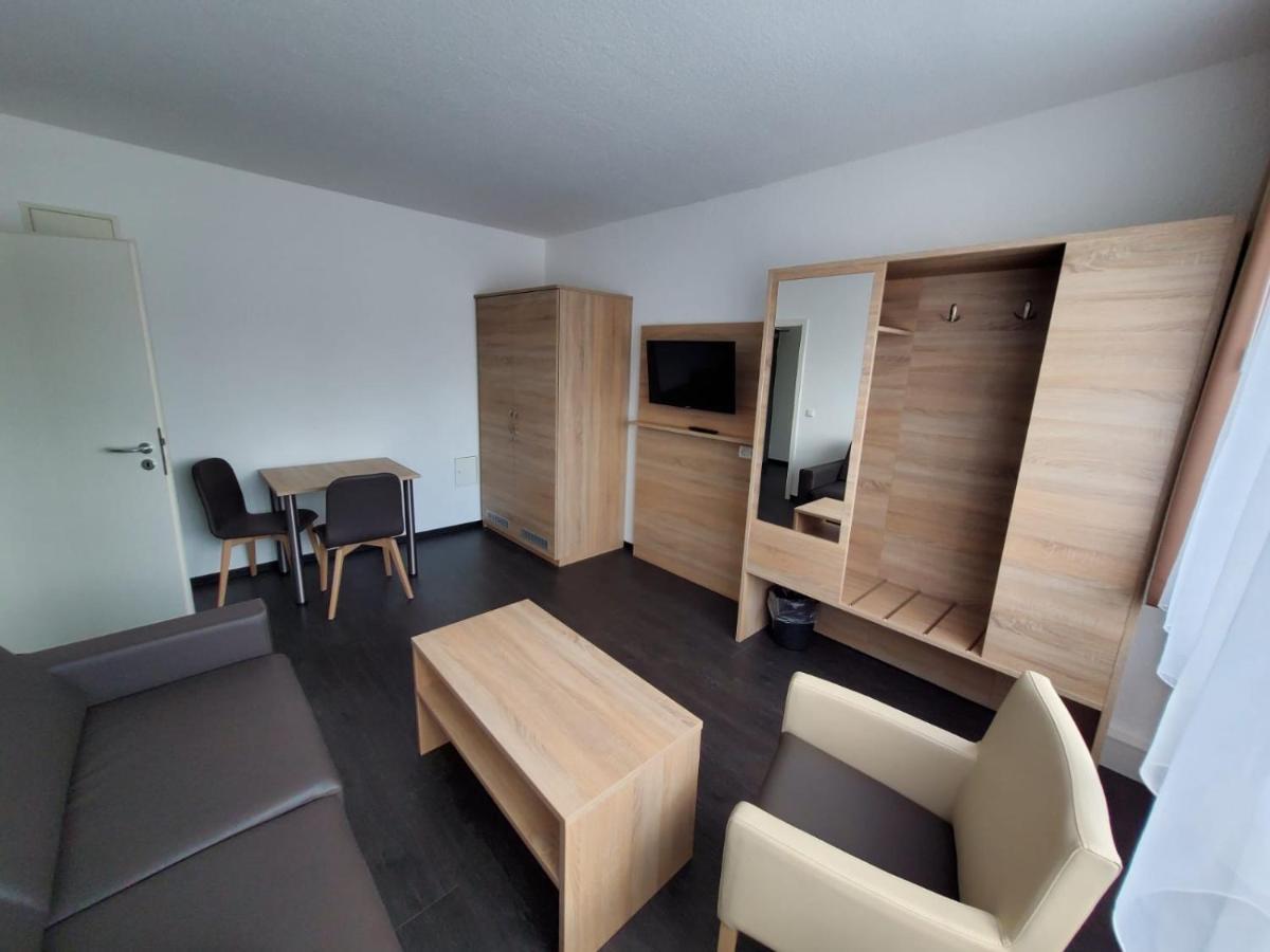 One-Bedroom Apartment,1137132235:JPEG