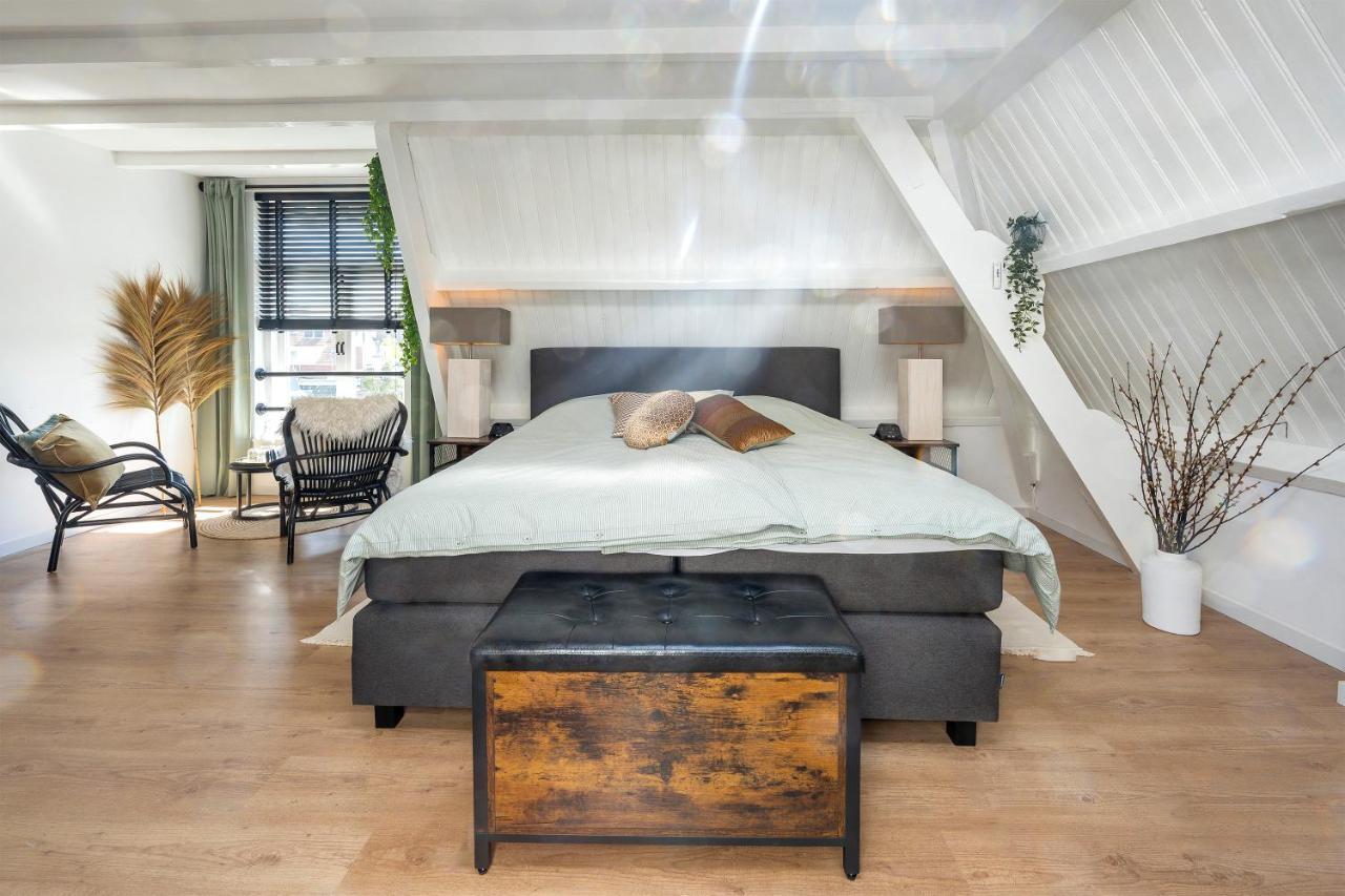 Deluxe King Suite
